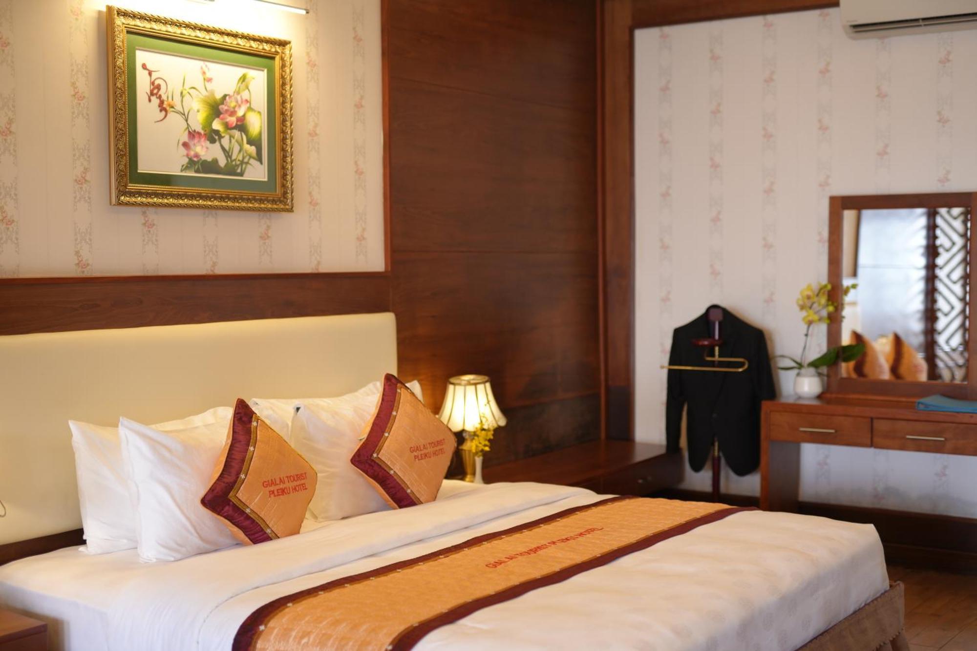 Pleiku Hotel By Gia Lai Tourist Экстерьер фото
